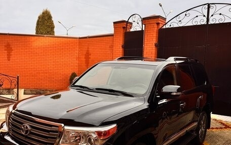 Toyota Land Cruiser 200, 2013 год, 4 800 000 рублей, 3 фотография