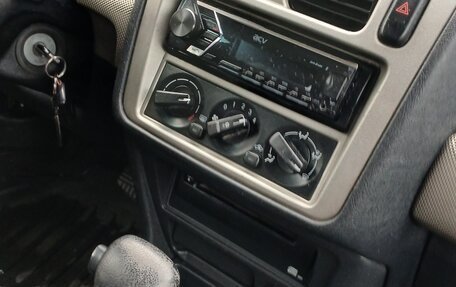 Mitsubishi Pajero Pinin, 1999 год, 700 000 рублей, 8 фотография