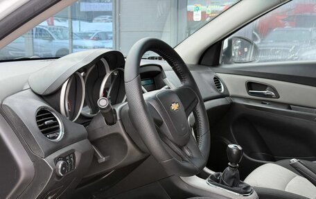 Chevrolet Cruze II, 2011 год, 690 000 рублей, 7 фотография