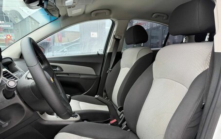 Chevrolet Cruze II, 2011 год, 690 000 рублей, 8 фотография