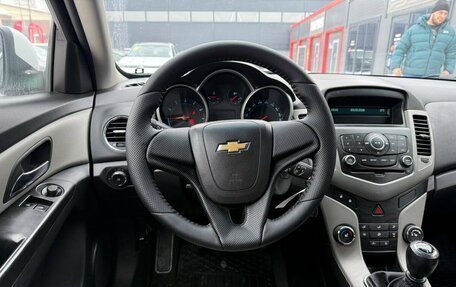 Chevrolet Cruze II, 2011 год, 690 000 рублей, 13 фотография