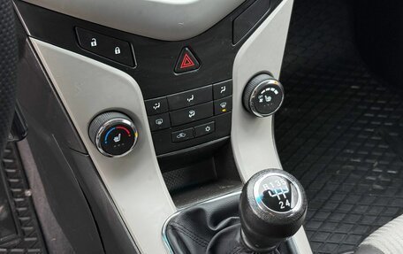 Chevrolet Cruze II, 2011 год, 690 000 рублей, 11 фотография