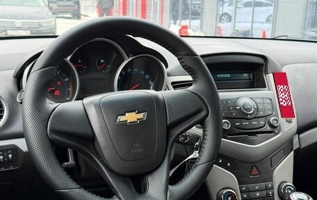 Chevrolet Cruze II, 2011 год, 690 000 рублей, 14 фотография