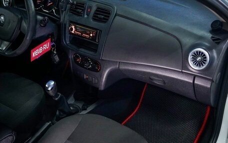 Renault Sandero II рестайлинг, 2018 год, 800 000 рублей, 13 фотография