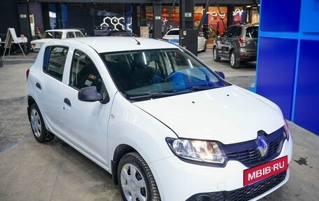 Renault Sandero II рестайлинг, 2018 год, 800 000 рублей, 20 фотография