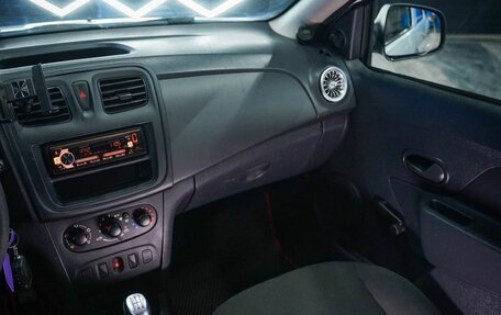 Renault Sandero II рестайлинг, 2018 год, 800 000 рублей, 30 фотография