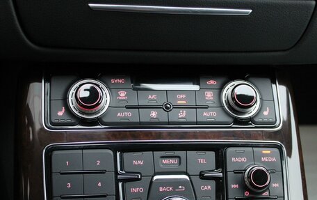 Audi A8, 2013 год, 1 775 000 рублей, 13 фотография