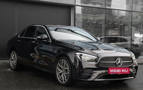 Mercedes-Benz E-Класс, 2021 год, 4 990 000 рублей, 3 фотография