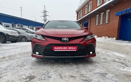 Toyota Camry, 2021 год, 3 800 000 рублей, 5 фотография