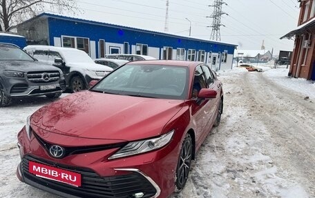 Toyota Camry, 2021 год, 3 800 000 рублей, 6 фотография