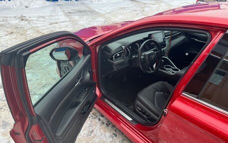 Toyota Camry, 2021 год, 3 800 000 рублей, 18 фотография