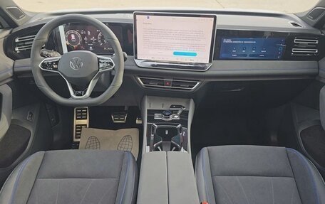 Volkswagen Tiguan, 2025 год, 5 200 000 рублей, 24 фотография