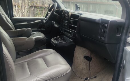 Chevrolet Express II, 2009 год, 2 300 000 рублей, 9 фотография