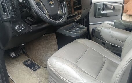 Chevrolet Express II, 2009 год, 2 300 000 рублей, 8 фотография