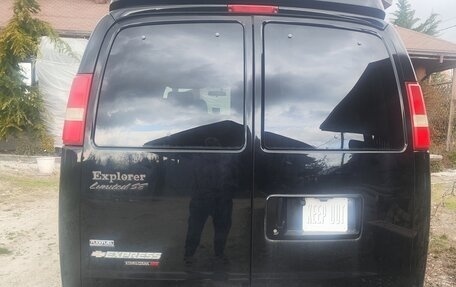 Chevrolet Express II, 2009 год, 2 300 000 рублей, 2 фотография