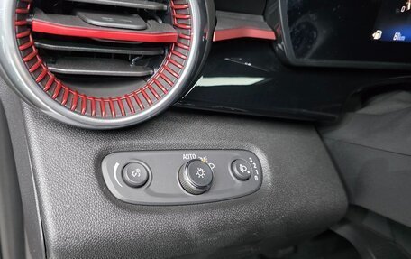 Chevrolet Trax, 2023 год, 1 781 000 рублей, 10 фотография