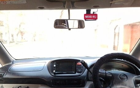 Nissan Serena II, 2000 год, 700 000 рублей, 4 фотография