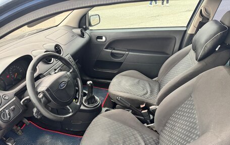 Ford Fiesta, 2003 год, 250 000 рублей, 6 фотография