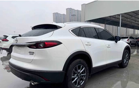 Mazda CX-4, 2022 год, 2 090 000 рублей, 4 фотография