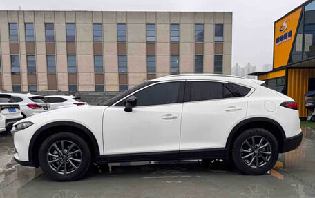 Mazda CX-4, 2022 год, 2 090 000 рублей, 3 фотография