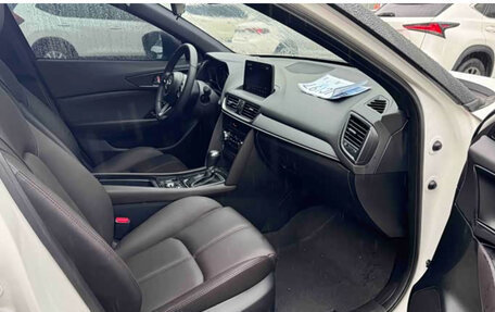 Mazda CX-4, 2022 год, 2 090 000 рублей, 9 фотография