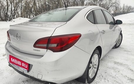 Opel Astra J, 2013 год, 690 000 рублей, 4 фотография