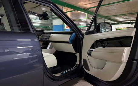 Land Rover Range Rover IV рестайлинг, 2025 год, 25 990 000 рублей, 23 фотография