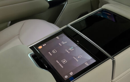 Land Rover Range Rover IV рестайлинг, 2025 год, 25 990 000 рублей, 29 фотография