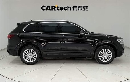 Volkswagen Touareg III, 2023 год, 6 393 000 рублей, 8 фотография