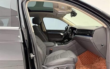 Volkswagen Touareg III, 2023 год, 6 393 000 рублей, 19 фотография