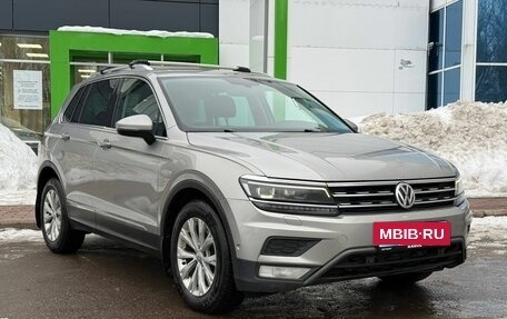Volkswagen Tiguan II, 2016 год, 1 600 000 рублей, 3 фотография