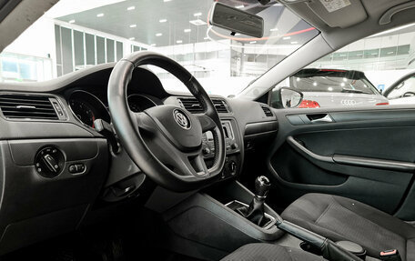 Volkswagen Jetta VI, 2016 год, 1 050 000 рублей, 20 фотография