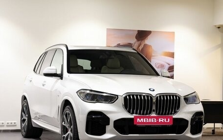 BMW X5, 2021 год, 8 950 000 рублей, 3 фотография