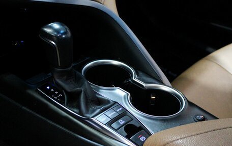 Toyota Camry, 2022 год, 3 699 000 рублей, 9 фотография