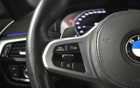 BMW 5 серия, 2019 год, 5 956 900 рублей, 15 фотография