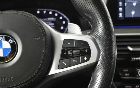 BMW 5 серия, 2019 год, 5 956 900 рублей, 16 фотография