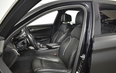 BMW 5 серия, 2019 год, 5 956 900 рублей, 10 фотография