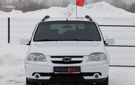 Chevrolet Niva I рестайлинг, 2011 год, 530 000 рублей, 2 фотография