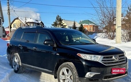 Toyota Highlander III, 2013 год, 2 000 000 рублей, 1 фотография