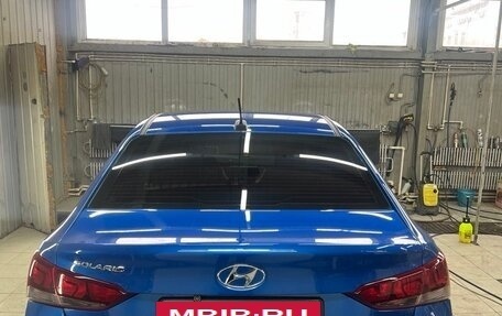 Hyundai Solaris II рестайлинг, 2017 год, 850 000 рублей, 3 фотография