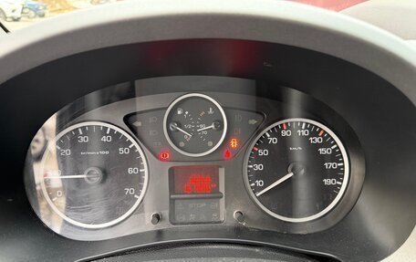 Peugeot Partner II рестайлинг 2, 2018 год, 1 350 000 рублей, 13 фотография