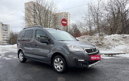 Peugeot Partner II рестайлинг 2, 2018 год, 1 350 000 рублей, 3 фотография