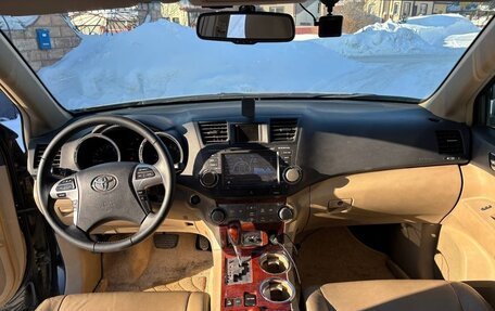 Toyota Highlander III, 2013 год, 2 000 000 рублей, 9 фотография