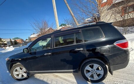 Toyota Highlander III, 2013 год, 2 000 000 рублей, 7 фотография