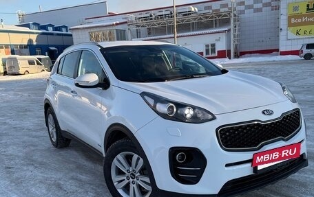 KIA Sportage IV рестайлинг, 2017 год, 2 155 000 рублей, 5 фотография