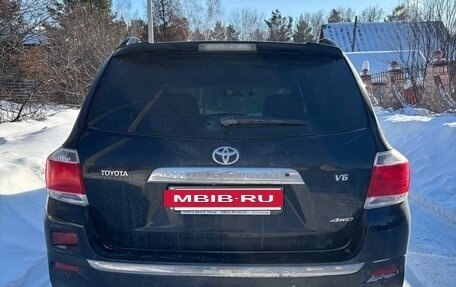 Toyota Highlander III, 2013 год, 2 000 000 рублей, 3 фотография