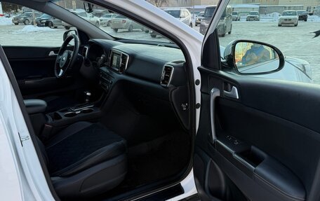 KIA Sportage IV рестайлинг, 2017 год, 2 155 000 рублей, 36 фотография