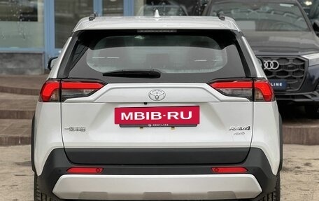 Toyota RAV4, 2025 год, 4 150 000 рублей, 6 фотография