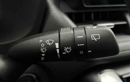 Toyota RAV4, 2025 год, 4 150 000 рублей, 14 фотография