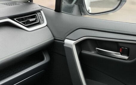 Toyota RAV4, 2025 год, 4 150 000 рублей, 26 фотография